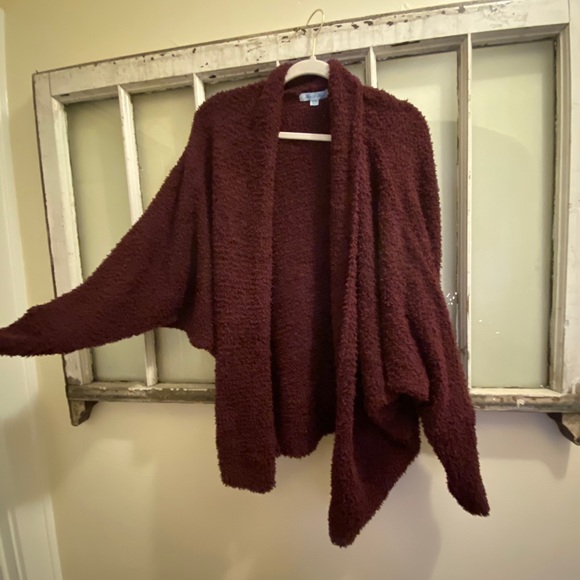 Oversized, soft sweater - Picture 5 of 5